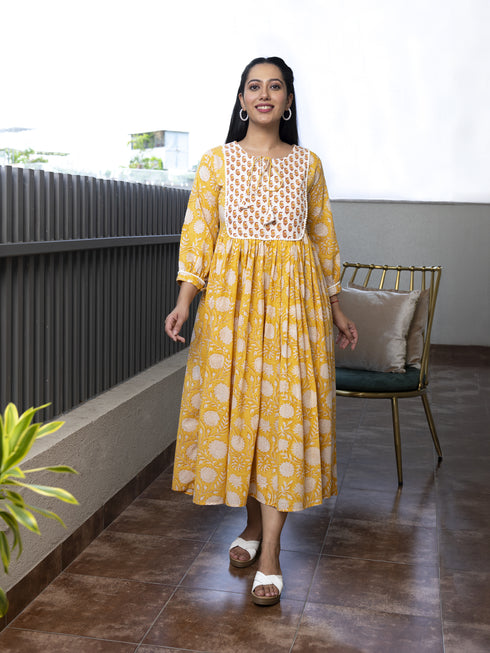 MULMUL ARUNIMA FLORAL BLOCK PRINTED DRESS MULMUL ARUNIMA FLORAL BLOCK PRINTED DRESS